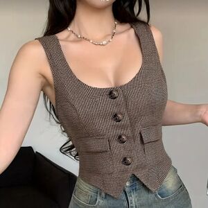 Brown Houndstooth Button-Front Sleeveless Camisole